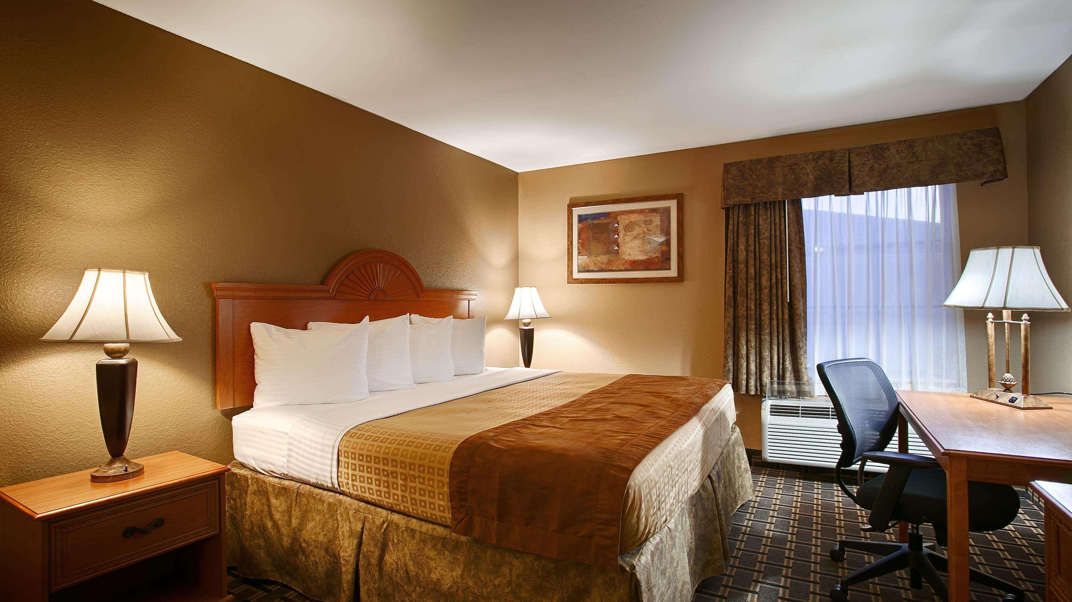 Best Western Zachary Inn Εξωτερικό φωτογραφία