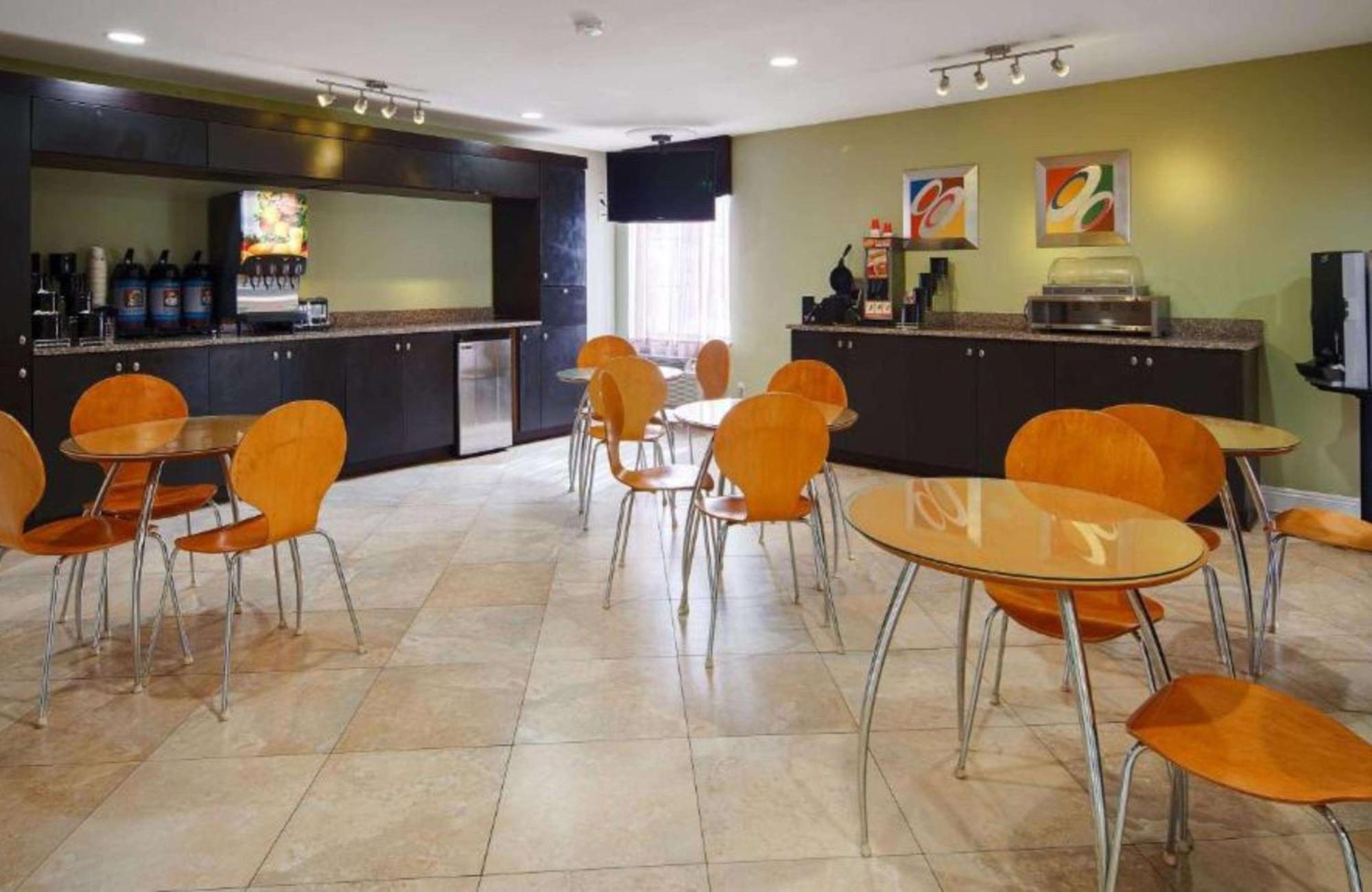 Best Western Zachary Inn Εξωτερικό φωτογραφία