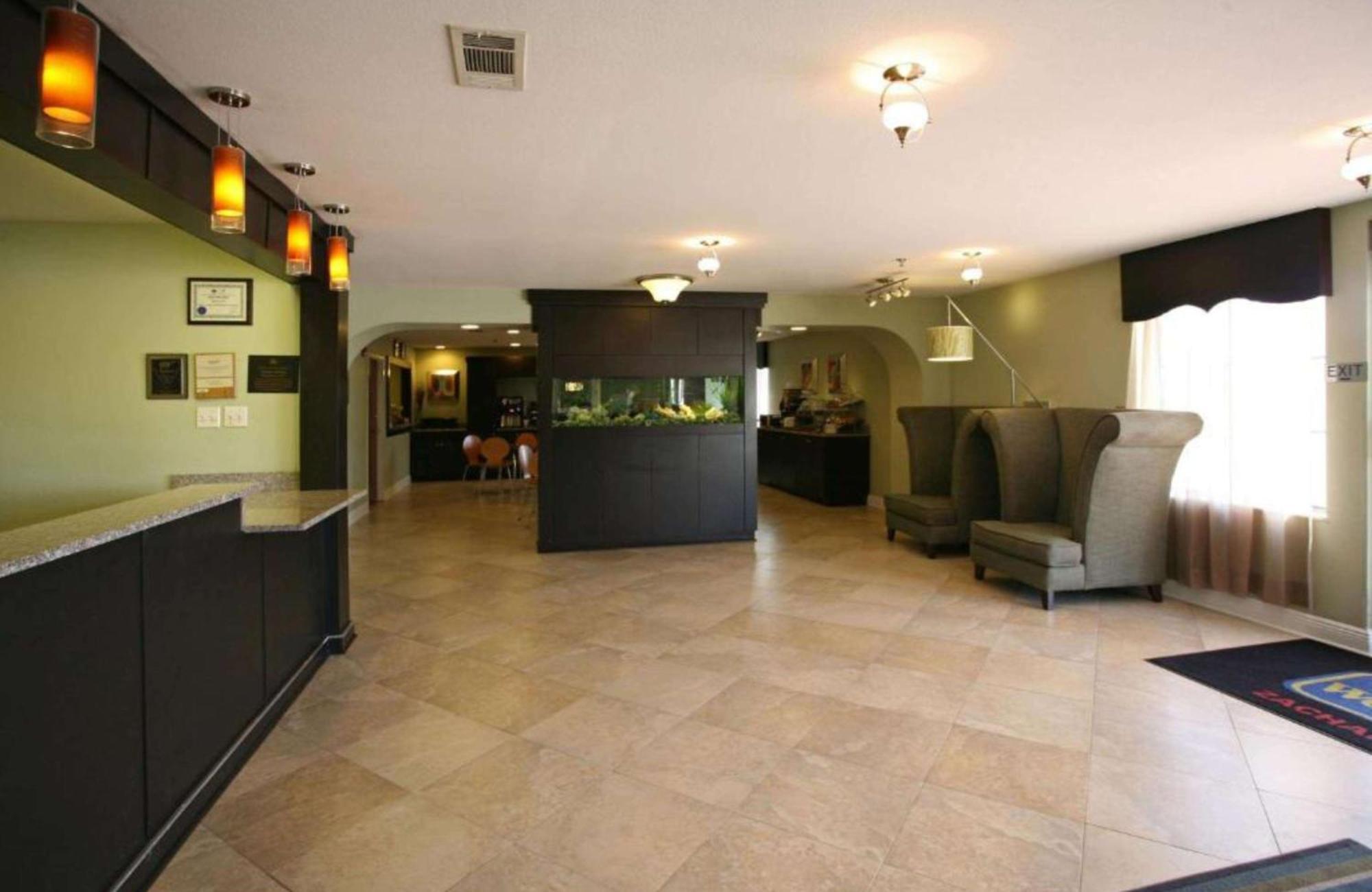 Best Western Zachary Inn Εξωτερικό φωτογραφία
