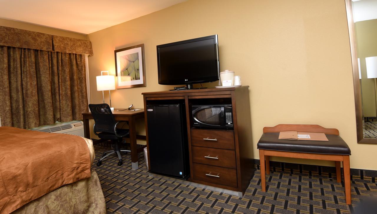 Best Western Zachary Inn Εξωτερικό φωτογραφία